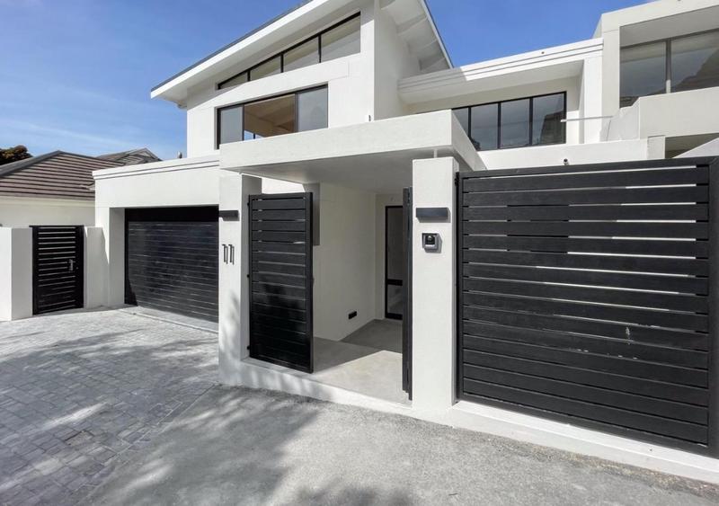 4 Bedroom Property for Sale in Oranjezicht Western Cape